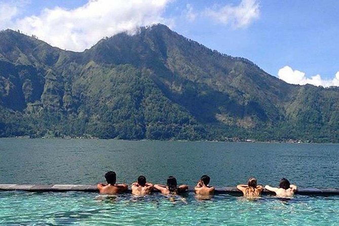 Mount Batur Guide and Natural Hot Spring - The 2 a.m. pickup and ride to the mountain