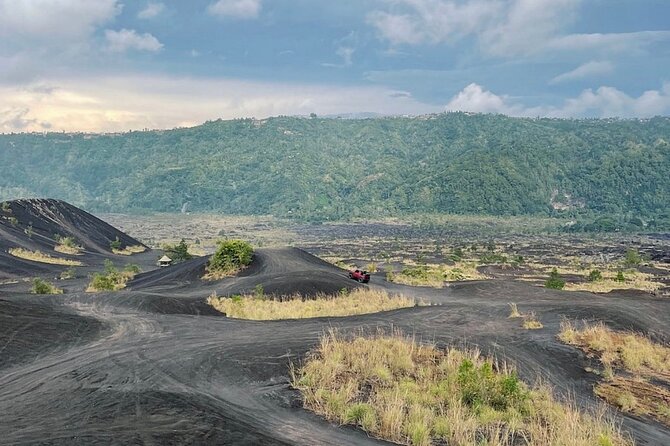 Mount Batur Jeep Sunrise & Overnight Glamping Experience - Watching sunrise over Mount Batur and Lake Batur