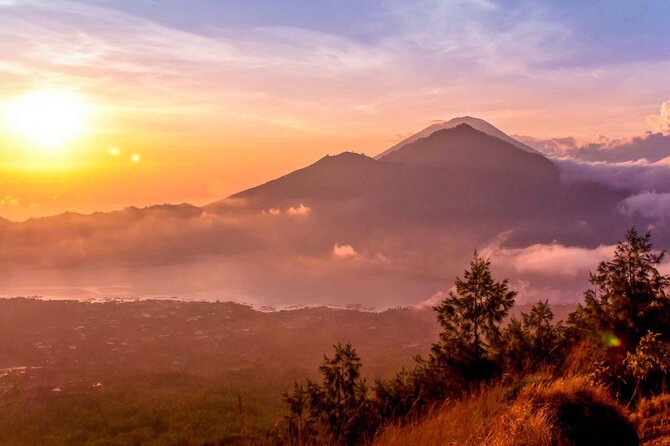 Mount Batur Sunrise Trek & Natural Hot Spring Experience - Sunrise, crater views, and breakfast by volcanic steam