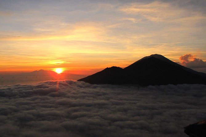 Mount Batur Volcano Sunrise Trekking With Ubud Rice Terrace - Who should choose this Mount Batur tour?