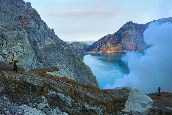 Mount Bromo & Ijen & Madakaripura Waterfall Tour (4D3N) - Hotel - What the $500 price really covers