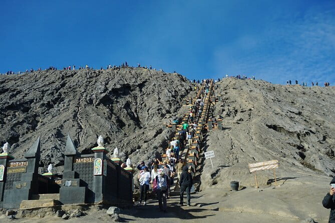 Mount Bromo Sunrise Shared Guided Tour from Surabaya - Is the shared format good value?