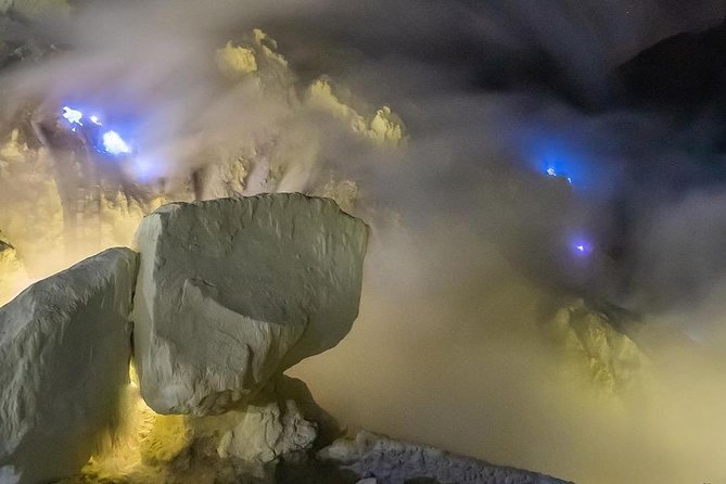 Mount Ijen Bromo Tour from Ubud Bali (3 days 2 nights) - Day 3: Mount Bromo by jeep at first light