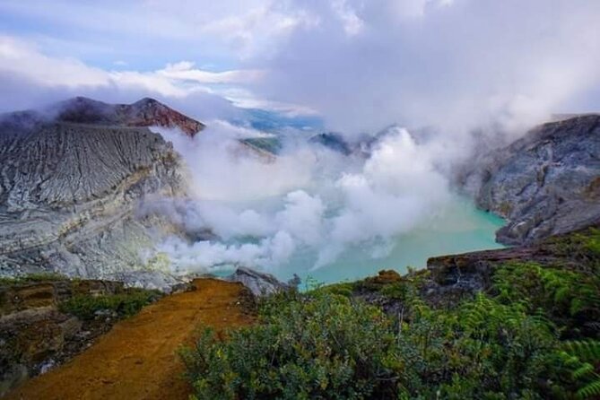 Mount Ijen Crater Tour From Ubud Bali - Who should book this experience