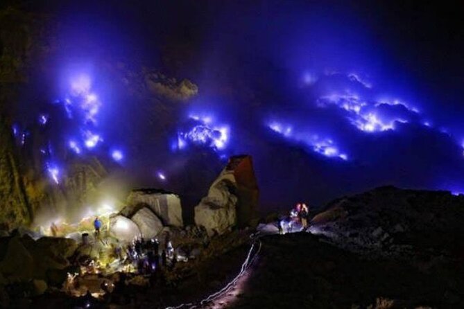 Mount Ijen Volcanic Crater Overnight Trip from Bali - Twin lakes from Wanagiri