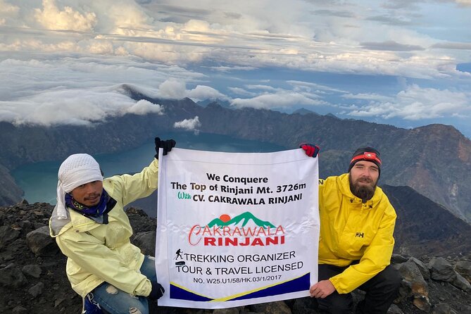 MOUNT RINJANI CLIMB 2DAYS to Crater rim - Day two: returning to Senaru village