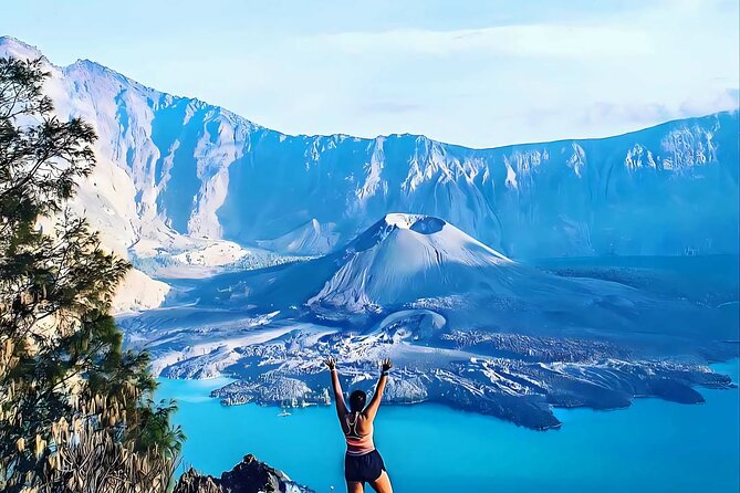 Mount Rinjani Hiking to summit( 2 Days 1 Night ) - Guides, Porters, and the Private Group Format