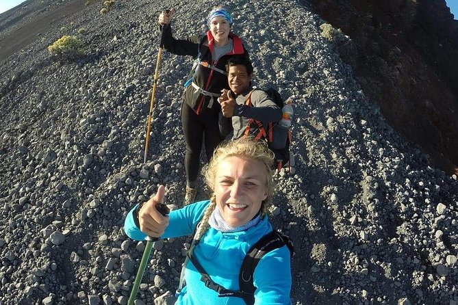 Mount Rinjani Summit Trek Full Sunrise Point (2D-1N) - Sleeping equipment, food, water, and warmth