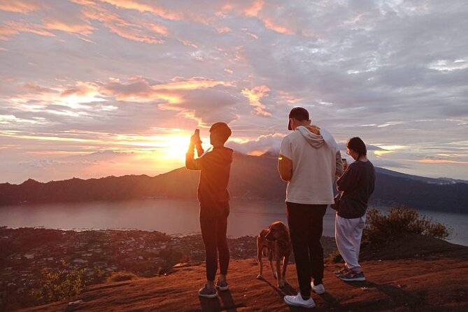Mt. Batur : All-Inclusive Sunrise Trekking & Swing Ticket - Walking the eastern route in the dark