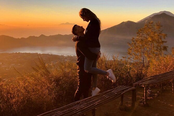 Mt. Batur : All-Inclusive Sunrise Trekking & Swing Ticket - Sunrise, wide views, and breakfast from volcanic steam