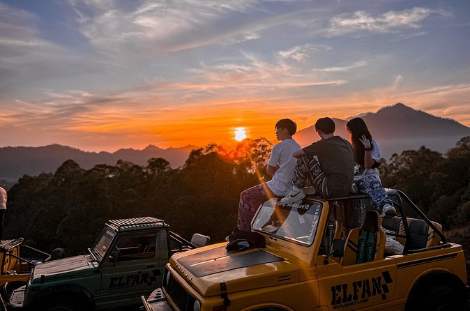 Mt Batur Jeep Sunrise Tour - What the guide adds to the day