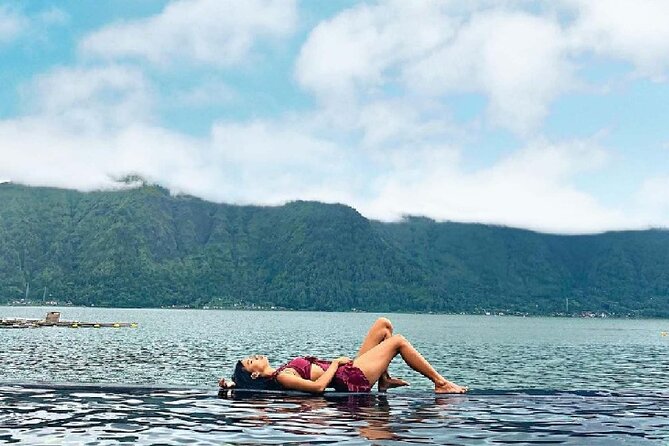 Mt batur Sunrise Trekking and Natural Spring Tour - What the private format is really worth