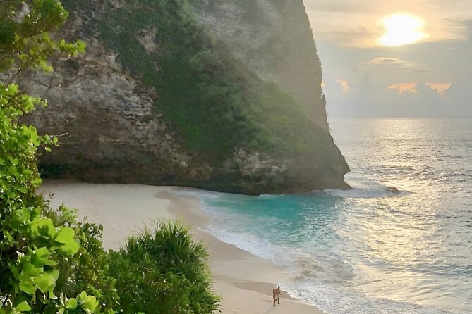 Nusa Penida Day Tour Kelingking Broken and Angels Bay - Lunch and the practical rhythm of the day