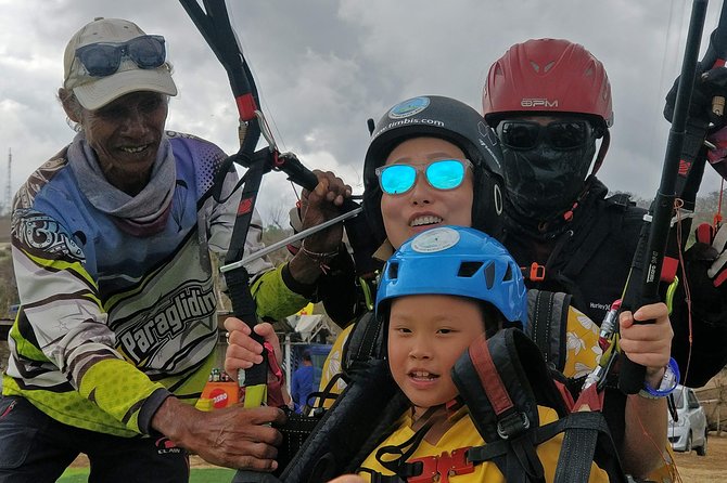 Paragliding Bali at Uluwatu Cliff with Photos/Videos - The Real Cost at $95 Per Person