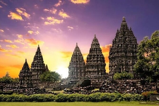 Prambanan Sunset and Ramayana Ballet with Dinner - Watching the Ramayana Ballet beneath Prambanan