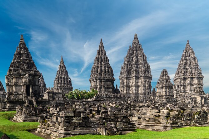 Prambanan Temple and Ramayana Ballet Show (VIP Seat with dinner) - Understanding the Ramayana Ballet