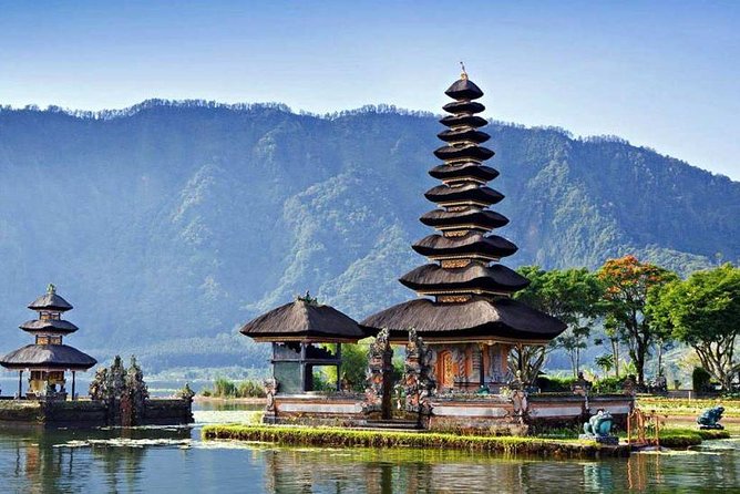 Private 4-Day Tours - Best Bali Tours Package - Best of Bali Highlights - Day 3: East Bali’s Heaven Gate, water palace, beach, and old village