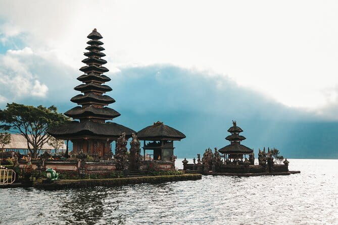Private Bali Airport Transfer - Kuta, Seminyak, Jimbaran Area - Meeting your driver at Ngurah Rai Airport
