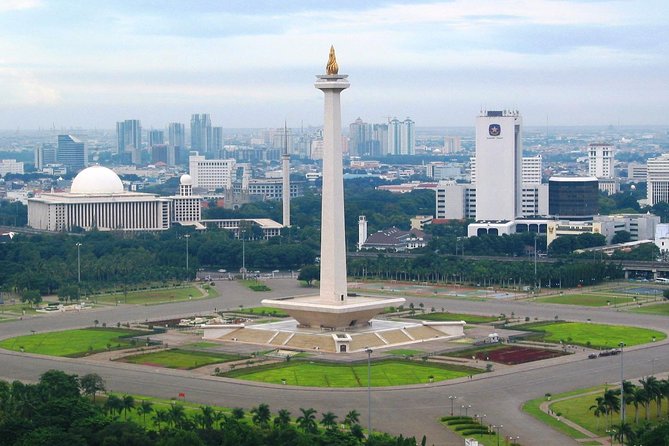 Private Full-Day Guided Tour: Explore Jakarta’s Top Highlights - Why this route works for a first day in Jakarta