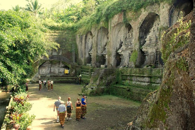Private Full-Day Tour: Balinese Temples and Rice Terraces - D Alas Warung and the hour with a jungle view