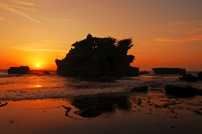 Private Full-Day Tour: Discover The Best of Bali Destination - Tanah Lot: finish beside the crashing sea