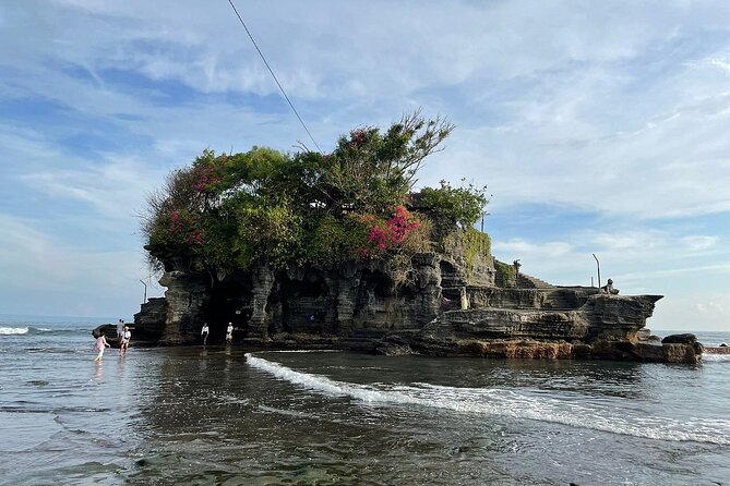 Private Full-Day Tour in Bali & FREE WIFI - Southern Bali beaches, cliffs, and sea spray