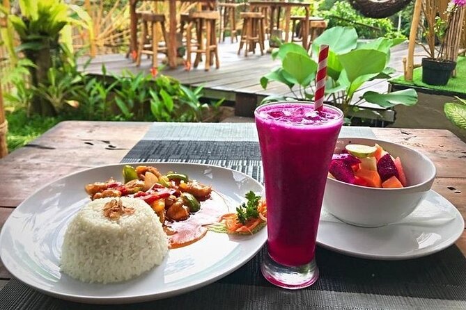 Private Full-Day Tour in Bali & FREE WIFI - Guides, communication, and what service feels like