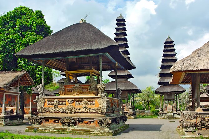 Private Full-Day Tour: Ulun Danu Beratan Temple, Jatiluwih and Tanah Lot Temple - Jatiluwih’s 600 hectares are worth the drive