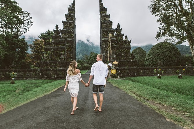 Private Full-Day West Bali Tour with Waterfall Visit - Ulun Danu Temple and Lake Beratan set the tone