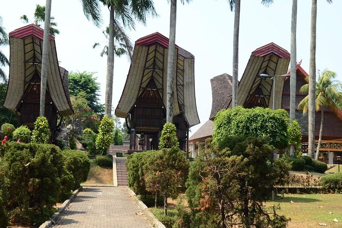 Private FullDay Jakarta Wonderfull Tour with Lunch & Souvenir - Why This Private Jakarta Day Works