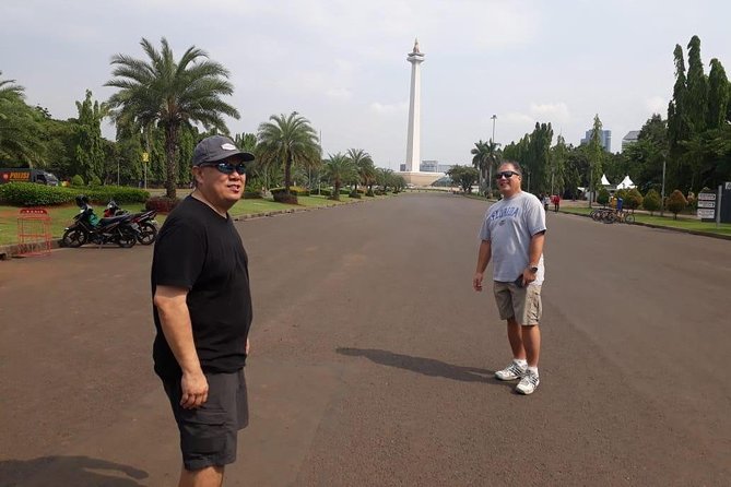 Private FullDay Jakarta Wonderfull Tour with Lunch & Souvenir - Indonesian Lunch: Tasty, Social, and Sometimes Spicy