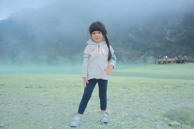Private Guide Bandung Tour Car Charter - South Bandung: White Crater and hot springs
