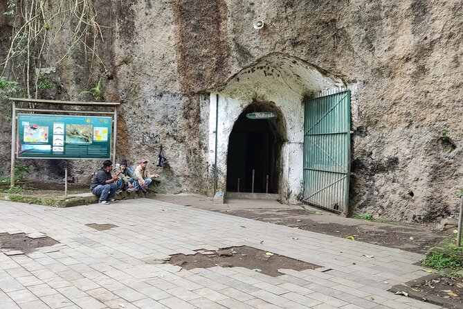 Private Guided to The White Crater & Surrounding Areas Tour - The Guide Can Shape the Whole Day