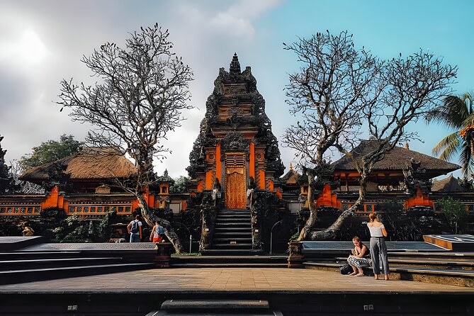 Private Half-Day Tour: The Best Ubud Half Day Trip Packages - Tegalalang Rice Terrace: beauty with a warning