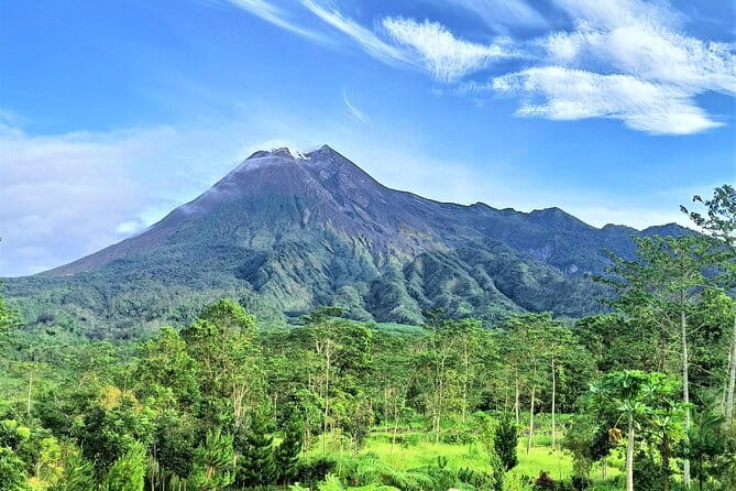 Private Merapi Volcano 4WD Jeep Tour from Yogyakarta - Leaving Yogyakarta for the Merapi foothills