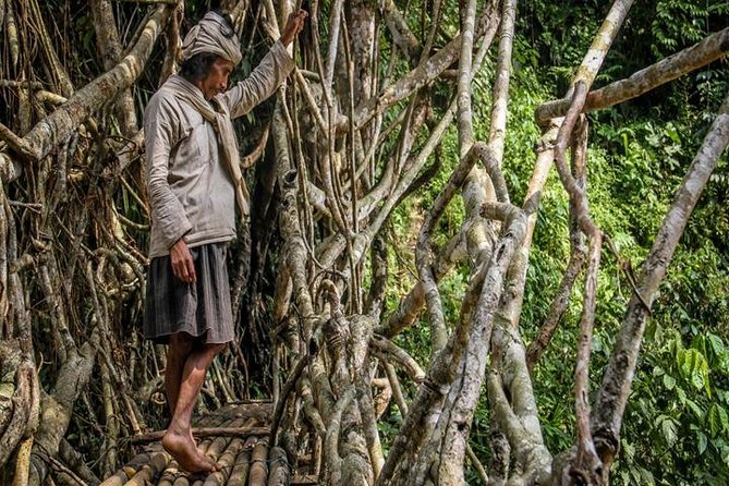 Private Tour Baduy Village - Handicrafts, coconut water, and angklung