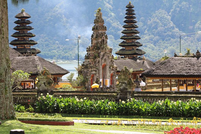 Private Tour: Bali Temples, Hidden Waterfall and Handara Gate - Ulun Danu Beratan on the mountain lake