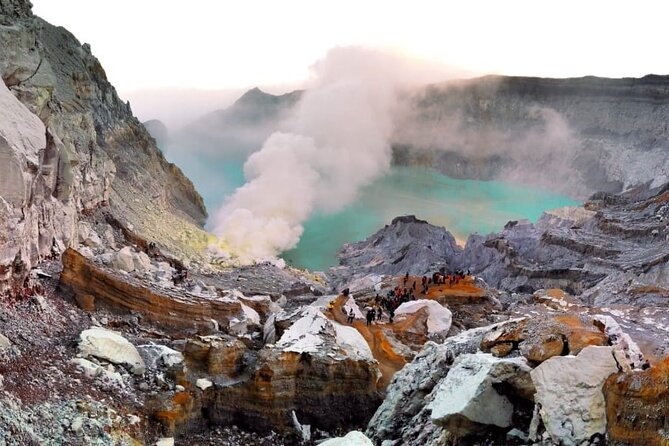 Private Tour : Bromo Ijen Tour From Bali - Day 2: The dark climb to Ijen Crater
