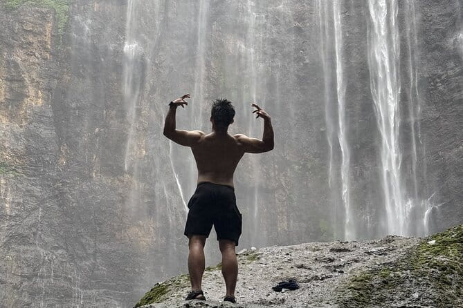 Private Tour in Tumpak Sewu Waterfalls from Malang or Surabaya - The six-hour road schedule from Malang
