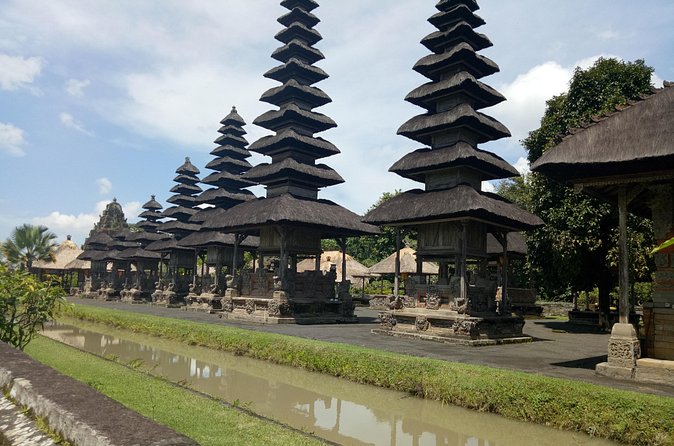 Private Tour: Leke-Leke Waterfall, Handara gate & Iconic Temples - Exploring the royal gardens of Taman Ayun