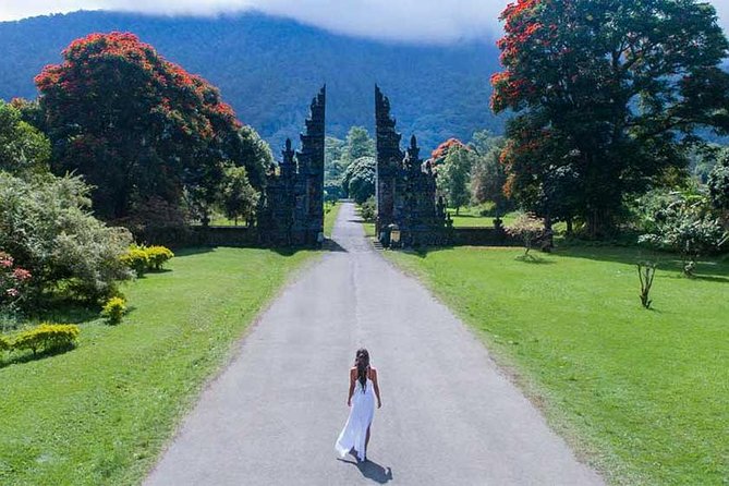 Private Tour: Ulun Danu Temple-Handara Gate-Wana Giri Hill&Tanah Lot Sunset - Is $50 good value?