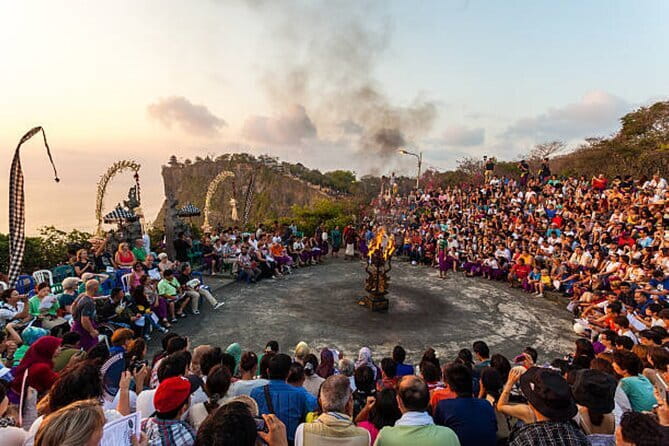 Private Tour Uluwatu Temple and Kecak Sunset Dance - Starting comfortably with private pickup