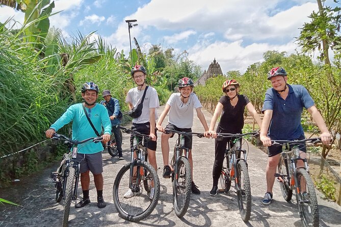 Private Ubud Downhill Cycling with Volcano, Rice Paddies & Meal - A Balinese plantation adds meaning to the scenery