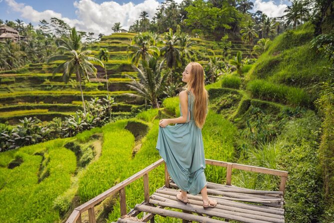 Private Ubud Instagrammable Tour - All Inclusive - Sari Timbul: art, gardens, and more playful photos