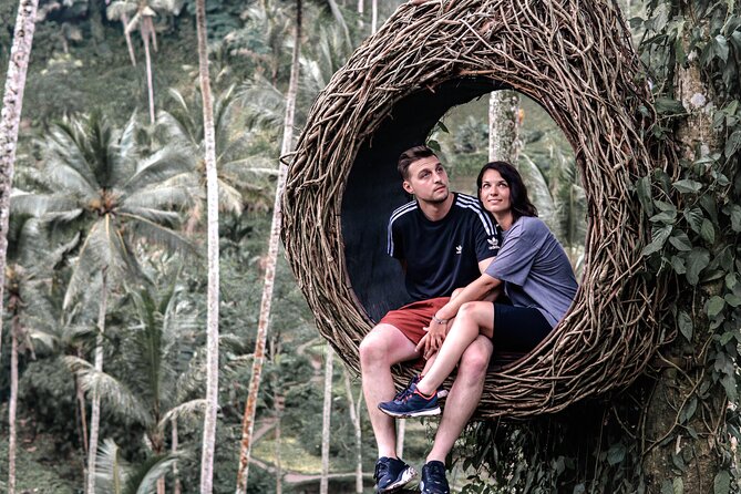 Private Ubud Tour: Waterfall, Rice Terrace & Monkey Forest - Tegenungan Waterfall before the crowds build