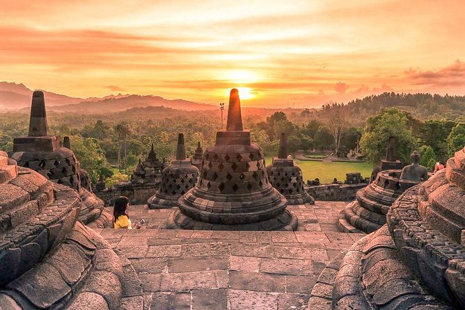 Punthuk Setumbu Sunrise, Borobudur Temple & Merapi Lava Tours - Key points at a glance