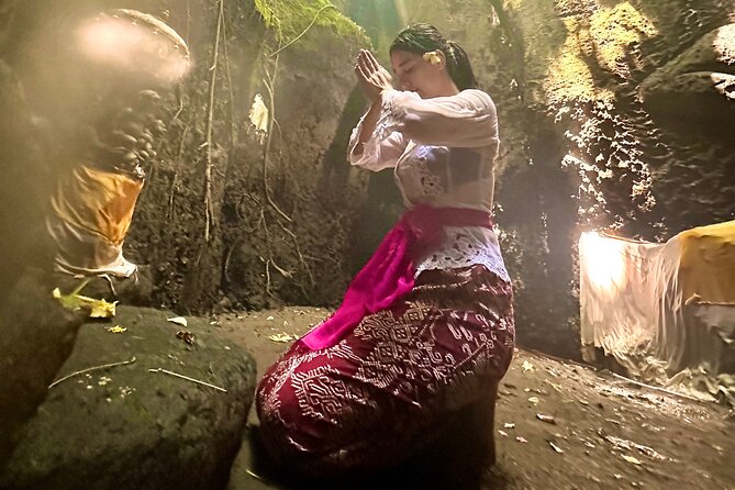 Purifications at Beji Griya Waterfalls - The springs bring the ceremony back to nature