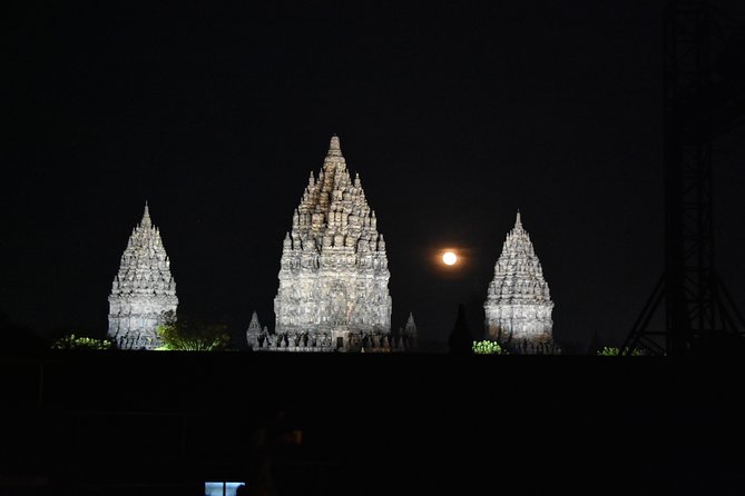 Ramayana Ballet Performance In Prambanan Temple With Dinner - The temple setting and the visual reward