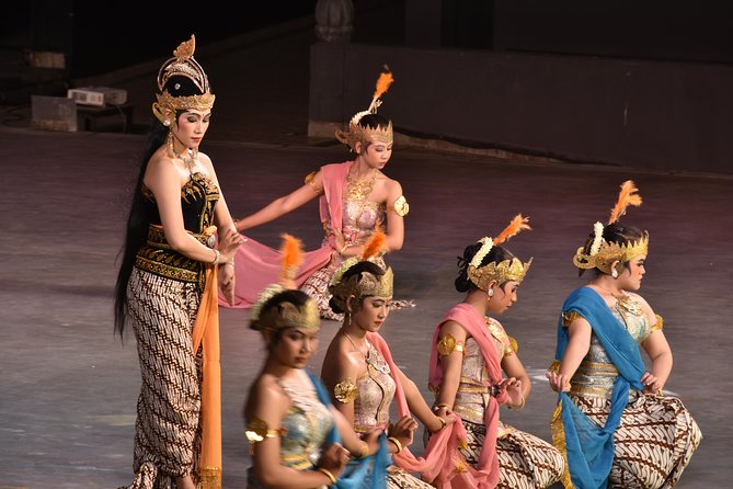 Ramayana Ballet Performance In Prambanan Temple With Dinner - The 6:00 p.m. pickup and ride to Prambanan