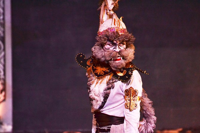 Ramayana Ballet Performance - Purawisata Jogjakarta - Reading a story with no spoken lines